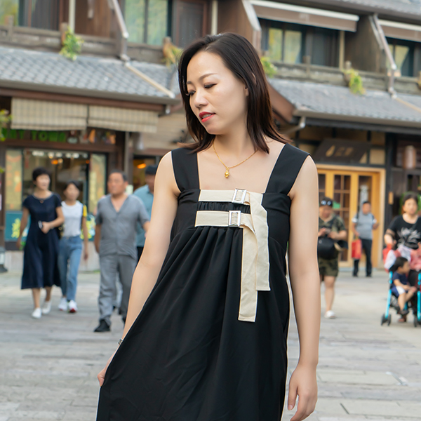  女裝
